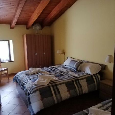 Agriturismo Licensi Del Bresa Βίλα Monzambano Εξωτερικό φωτογραφία