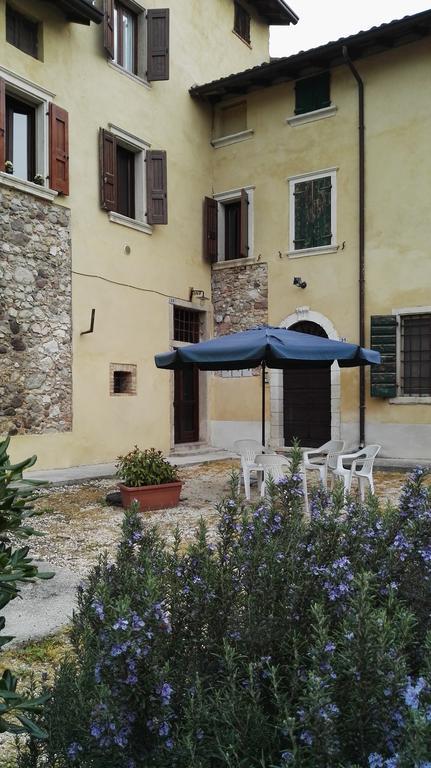 Agriturismo Licensi Del Bresa Βίλα Monzambano Εξωτερικό φωτογραφία