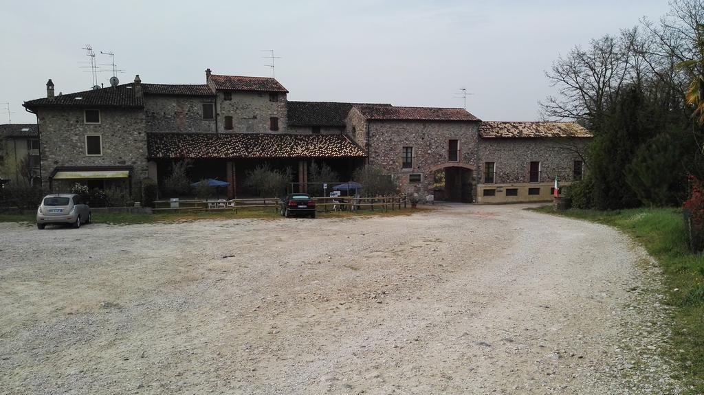 Agriturismo Licensi Del Bresa Βίλα Monzambano Εξωτερικό φωτογραφία